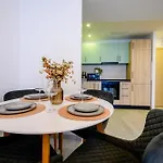 Yamaluxe Luxury -