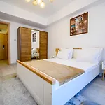 Yamaluxe Luxury -