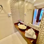 Aparthotel Yamaluxe Luxury - 4*