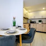Yamaluxe Luxury - 4* 부쿠레슈티
