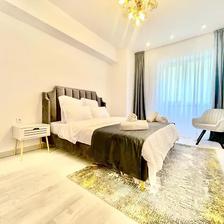 Aparthotel Yamaluxe -