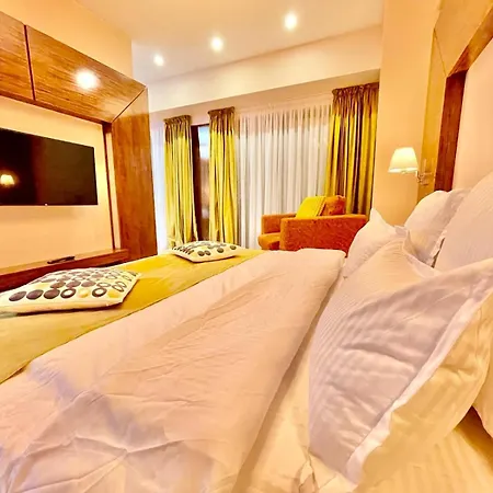 Aparthotel Yamaluxe - *