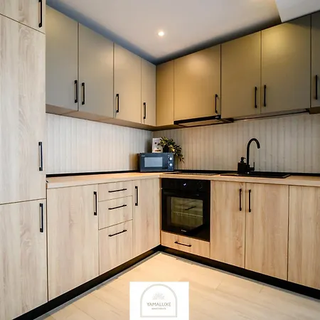Yamaluxe Luxury -