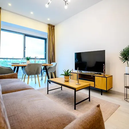 Hotel apartamentowy Yamaluxe Luxury - 4*